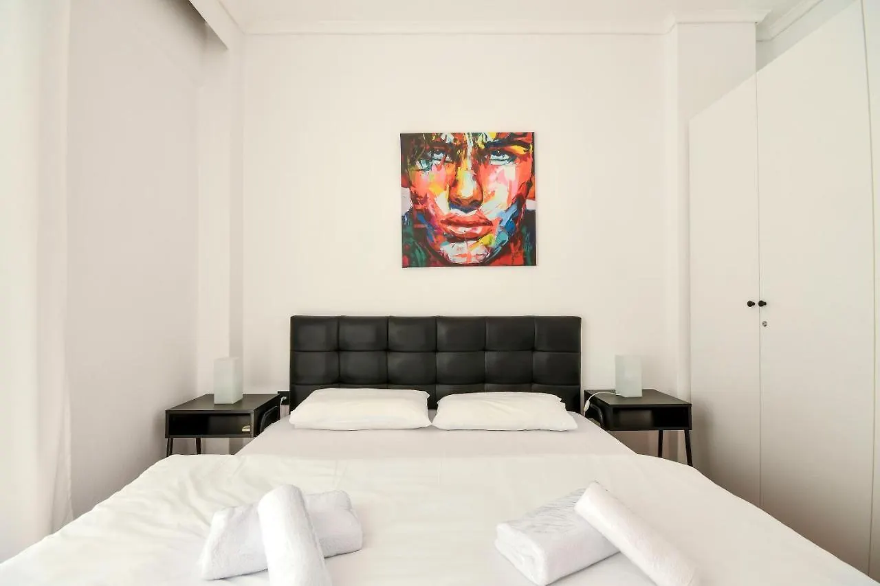 Thessaloniki City Apartment Center